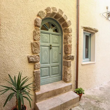 Gasthof Domos Mi & Ro