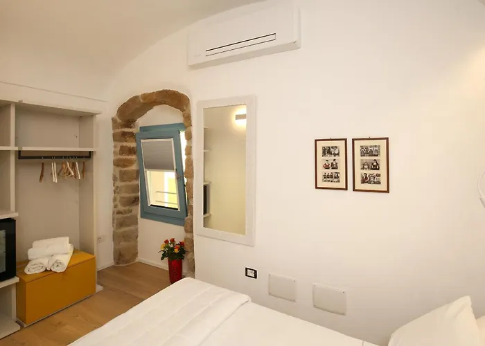 Domos Mi & Ro Pensjonat Castelsardo