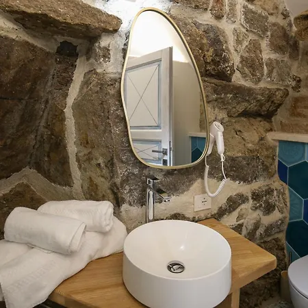 Domos Mi & Ro Vendégház 4*