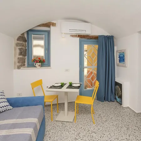 Domos Mi & Ro Gæstehus